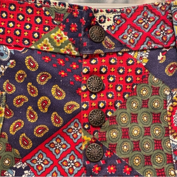 Patchwork Look Shorts - Picture 3 of 6